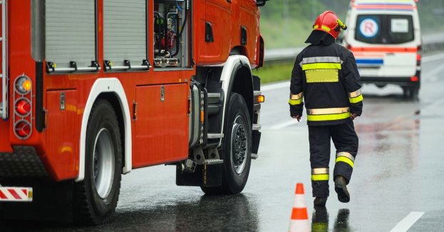 Koniec utrudnień na DW965 w Kopalinach po wypadku autobusu (aktl.)