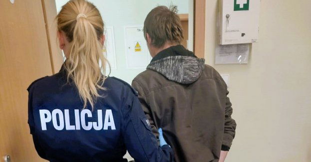 Kradł w sklepie, okazało się, że jest poszukiwany