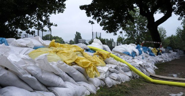 Pół miliona zł na początek na bieżące potrzeby powodzian