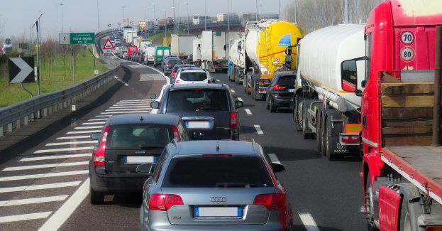 Ponad 9 dni czekają kierowcy tirów na wyjazd z kraju przez przejście w Dorohusku