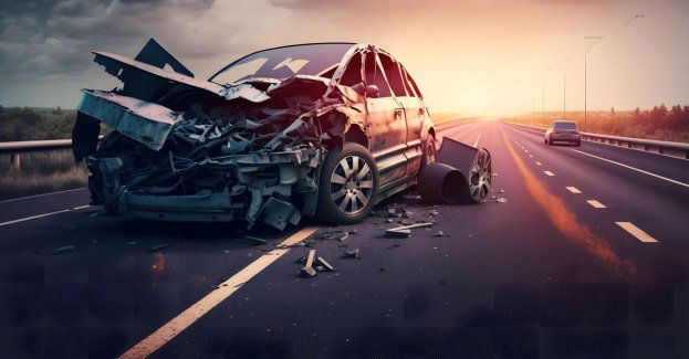 Po wypadku DK12 zablokowana w okolicy Radomia; objazdy lokalnymi drogami