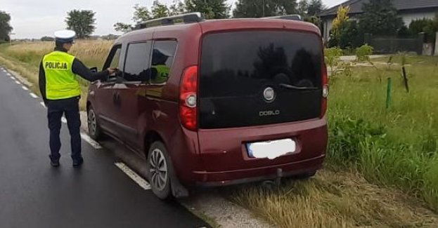 154 kierowcom policjanci sprawdzili stan trzeźwości - jeden był pod wpływem alkoholu