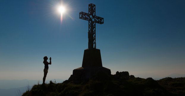 Radni bronią rozświetlania krzyża na Giewoncie; jest apel do Tatrzańskiego PN