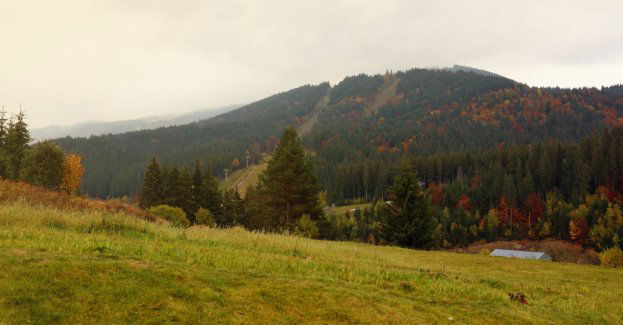 Po opadach szlaki są miejscami śliskie