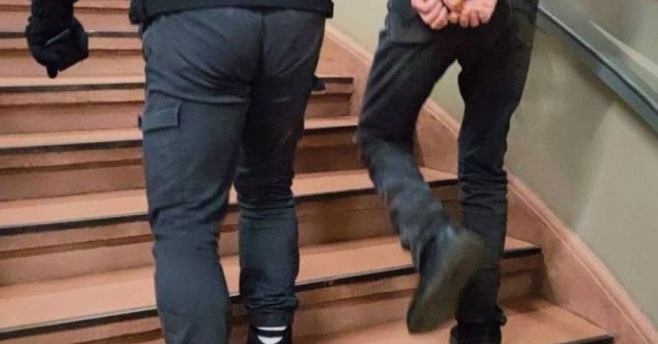 zdjęcie: Zatrzymani za niepłacenie alimentów. Spędzą święta w więzieniu / fot. KMP w Gdańsku