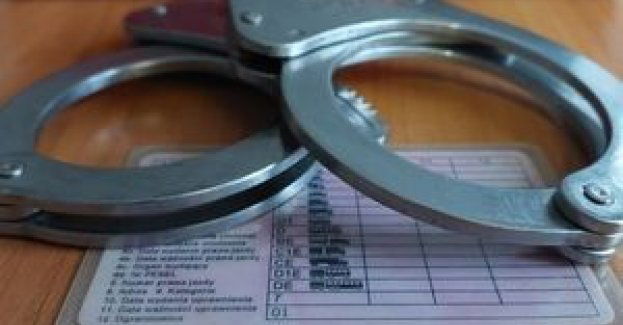 Kolejni zakazowcy zatrzymani przez policjantów