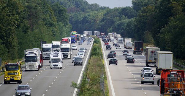 Jedna osoba zginęła w zderzeniu dwóch aut na dk 94
