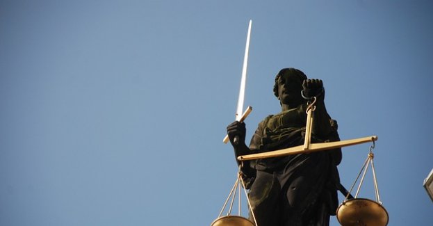 Zatrzymali szukanych przez wymiar sprawiedliwości