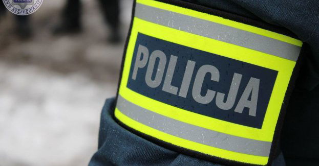 Okradli kompletnie pijanego mężczyznę, a potem zadzwonili po pomoc