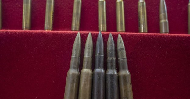 Po pożarze mieszkania znaleziono w nim kartony z amunicją i pociskami