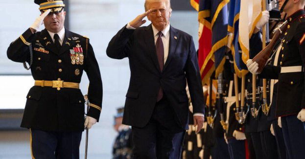 Trump ogłosił stan wyjątkowy na granicy, zniósł prawo ziemi i ułaskawił skazanych za atak na Kapitol