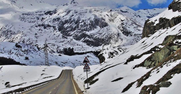 Warunki na szlakach są dobre, w wyższych partiach ślisko