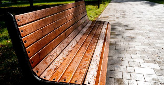 Kolejna ławka czeka na nazwę