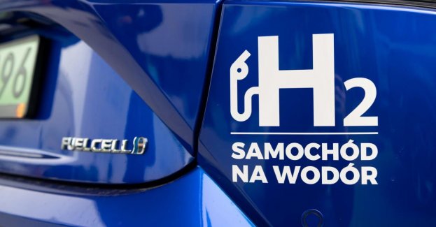 Dwóch na pięciu kierowców rozważyłoby zakup auta na wodór