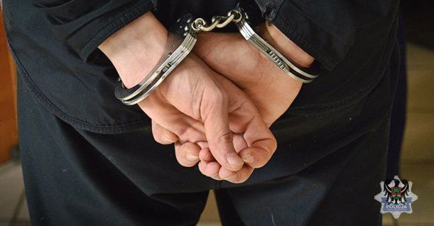 Ostatnie dni to sześciu zatrzymanych poszukiwanych. Czterech mężczyzn już trafiło za kraty aresztu