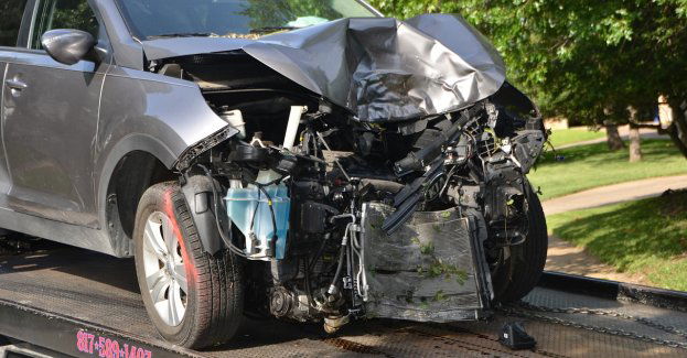 Kolizja dwóch aut, poszkodowana 11 - latka