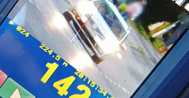 19-latek pędził z prędkością 142 km/h w obszarze zabudowanym.