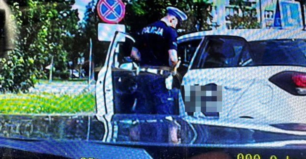 Policjanci zatrzymali pijanego kursanta na prawo jazdy
