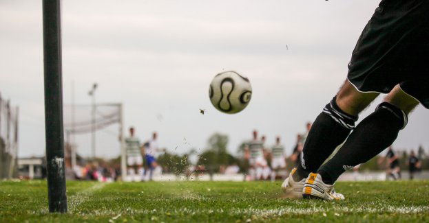 Ekstraklasa piłkarska - Szulczek po sezonie odejdzie z Warty Poznań