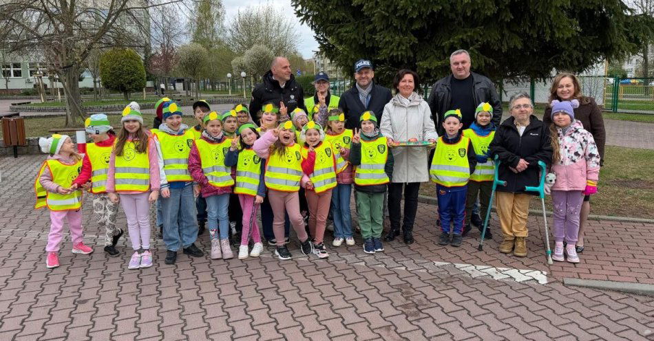 zdjęcie: Jabłko czy cytryna? Profilaktyka bezpieczeństwa na drogach / fot. KPP w Policach