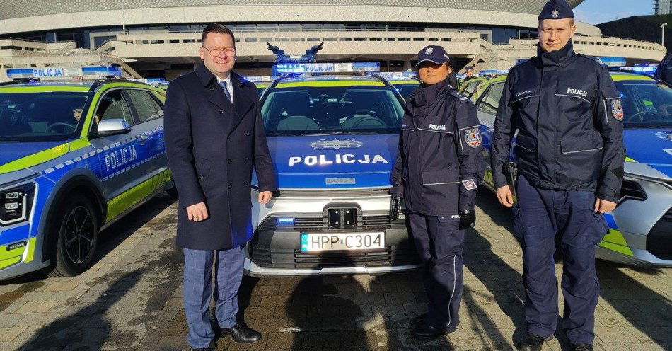 zdjęcie: Nowy radiowóz trafił do Komisariatu I Policji w Chorzowie / fot. KMP w Chorzowie