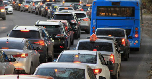 Po zderzeniu na A1 w Pszczółkach na autostradę w Rusocinie nie są wpuszczane kolejne auta (aktl.)