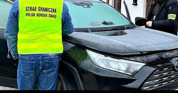 Odzyskane cztery toyoty warte ponad pół miliona złotych, zatrzymanych dwóch mężczyzn
