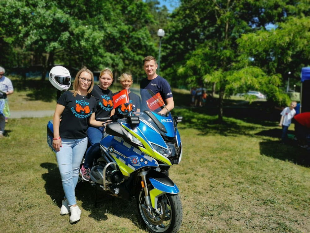 zdjęcie: Festyn DKMS z grudziądzkim policjantem / fot. KMP w Grudziądzu