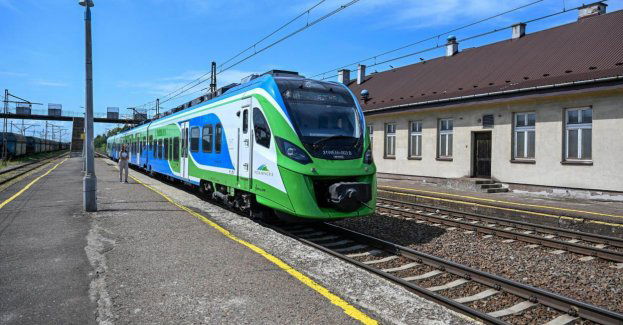 W aglomeracjach powinno się wprowadzić wzajemne honorowanie biletów kolejowych
