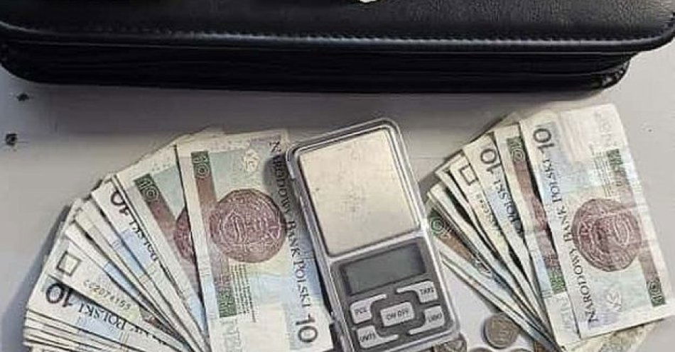 zdjęcie: We Wrzeszczu zabezpieczono automaty do gier i narkotyki / fot. KMP w Gdańsku