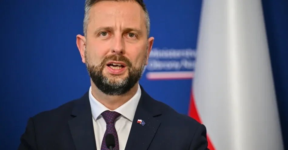 zdjęcie: Szef MON: rosyjski samolot rozpoznawczy przychwycony nad Bałtykiem / Warszawa, 24.06.2026. Wicepremier, minister obrony narodowej RP Władysław Kosiniak-Kamysz podczas wspólnej konferencji prasowej z wicepremierem, ministrem obrony narodowej Czech Jaromirem Zuną po spotkaniu w siedzibie MON w Warszawie, 24 bm. (jm) PAP/Przemysław Piątkowski