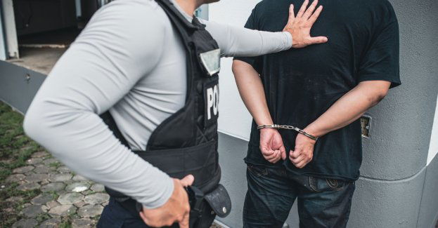 Areszt dla podejrzanego o oszustwa na policjanta