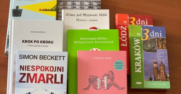 Terytorialsi z książką dla seniora