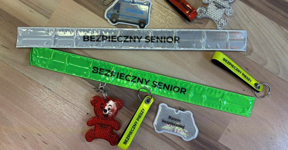 zdjęcie: Zadbaj o bezpieczeństwo noś odblaski po zmroku / fot. KMP w Gliwicach