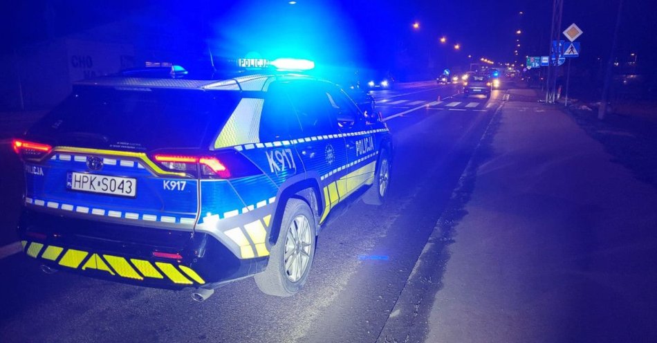 zdjęcie: Pieszy potrącony na przejściu w Sanoku. Mężczyzna w szpitalu / fot. KPP w Sanoku