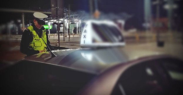 Kontrole taksówek w Łomży. Co ujawnili policjanci?
