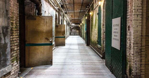 Zranił dwie osoby nożem, trafił do aresztu