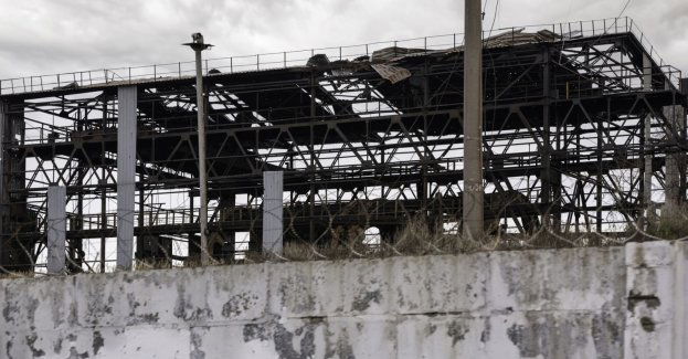 Mury spalonej hali, po wstępnej ocenie, są w dobrej kondycji