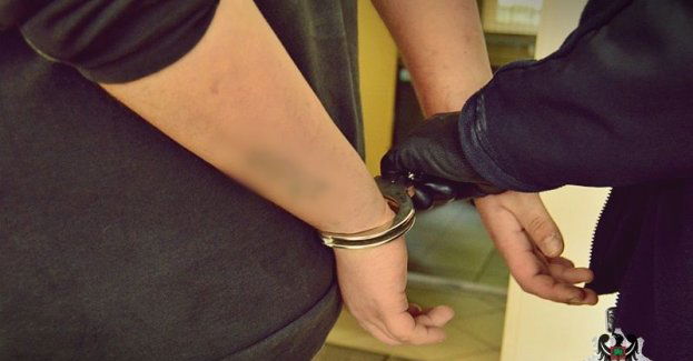 Ostatnie godziny to dziewięcioro zatrzymanych poszukiwanych. Pięć z tych osób trafi za karty więzienia