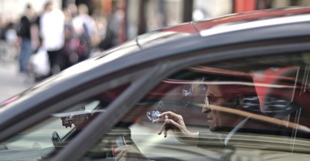 Nietrzeźwi i z zakazami prowadzenia pojazdów wsiadają „za kółko”