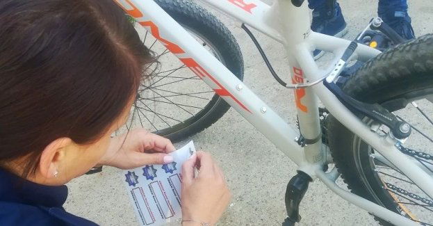 Rozpoczął się sezon rowerowy, tym samym policjanci zaczęli akcję znakowania rowerów. Na chętnych będą czekali w najbliższą sobotę na Przystani Miejski