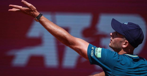 Turniej ATP w Estoril - awans Huberta Hurkacza do półfinału
