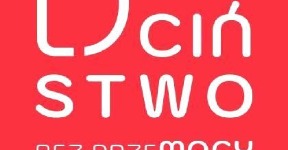 zdjęcie: Policjanci z Pucka wspierają kampanię Dzieciństwo bez przemocy / fot. KPP w Pucku