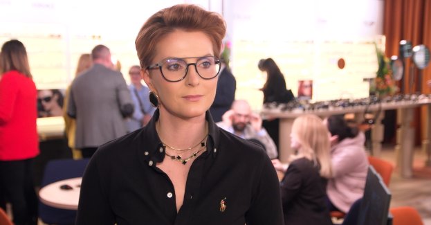 Klienci oczekują od salonów optycznych nie tylko profesjonalnych badań wzroku. Ważne jest także doradztwo w doborze oprawek