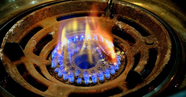 Strażacy opanowali sytuację; gaz już nie płonie