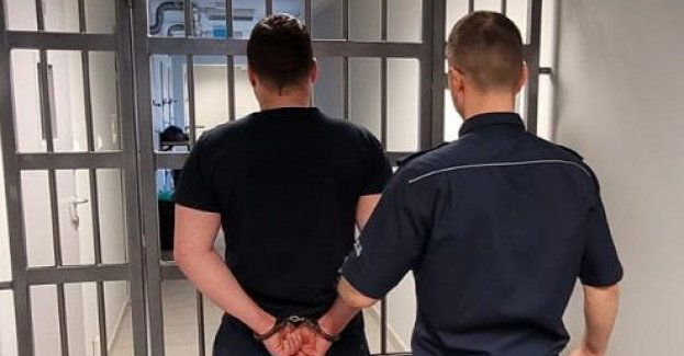 Uciekł z miejsca zdarzenia – został zatrzymany przez policjantów