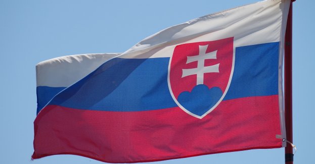 W poniedziałek na granicy ze Słowacją skontrolowano 8,4 tys. osób i 3,5 tys. pojazdów