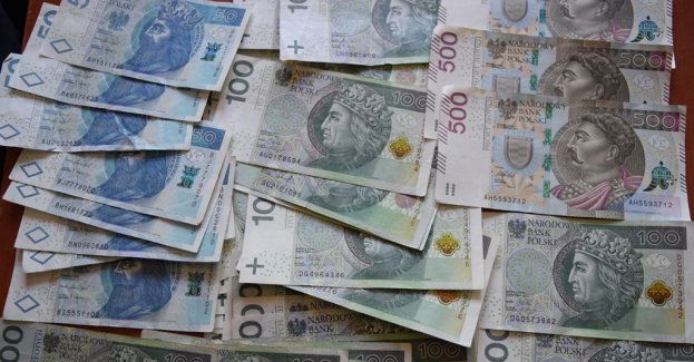 Policjanci zatrzymali złodzieja i odzyskali większość skradzionej gotówki