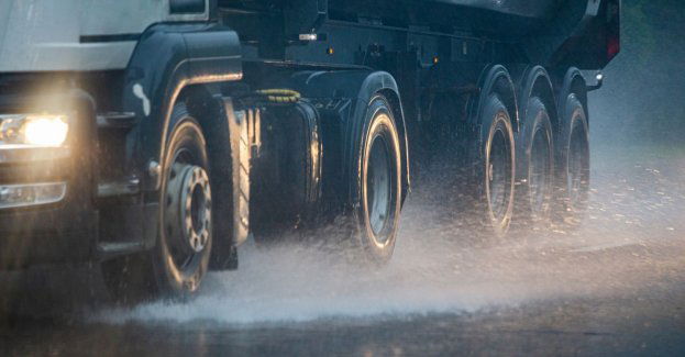 Zablokowana S12 w na moście nad Wisłą w Puławach