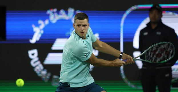 Turniej ATP w Dubaju - awans Hurkacza po bardzo trudnym meczu